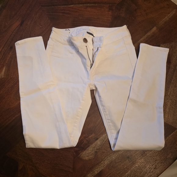 American Eagle Outfitters Pants - American Eagle Outfitters Cream Jeans